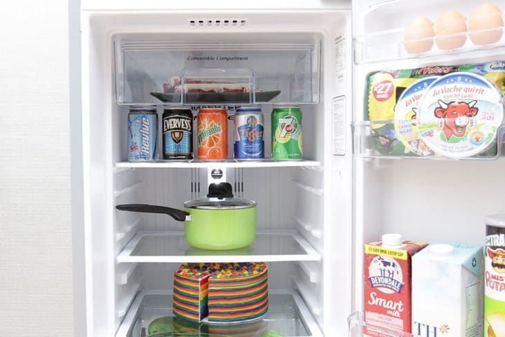 Cần sắp xếp lại lượng thực phẩm trong tủ lạnh để hơi lạnh lưu thông